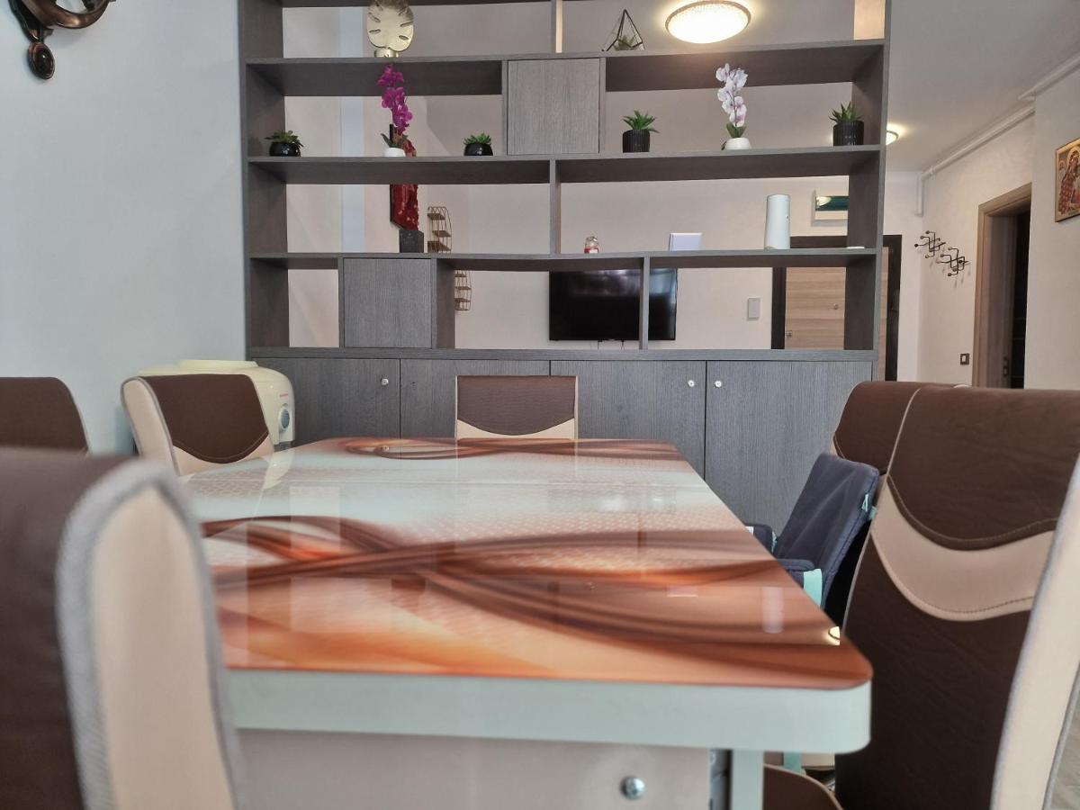 Nasty 24 Aparthotel Pool & Spa Mamaia Nord Năvodari Buitenkant foto