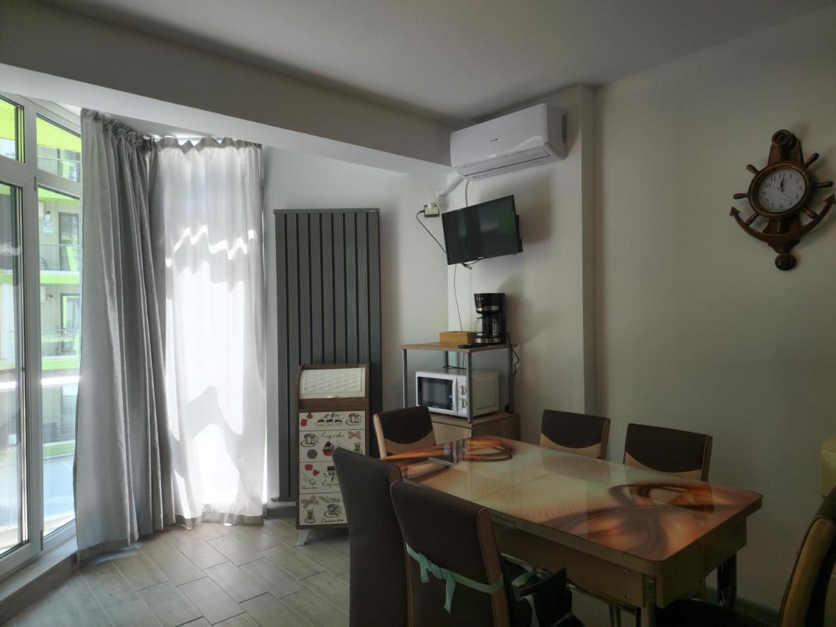 Nasty 24 Aparthotel Pool & Spa Mamaia Nord Năvodari Buitenkant foto