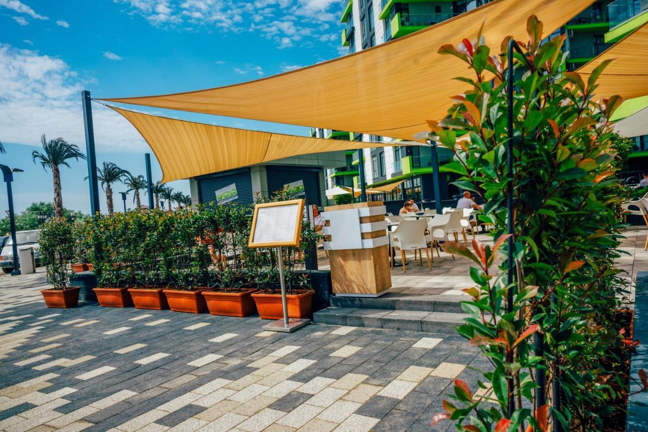 Nasty 24 Aparthotel Pool & Spa Mamaia Nord Năvodari Buitenkant foto