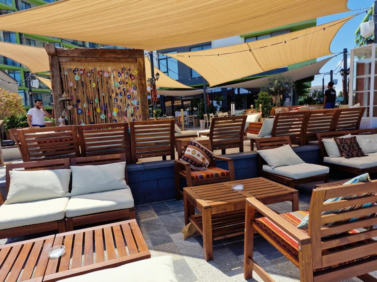 Nasty 24 Aparthotel Pool & Spa Mamaia Nord Năvodari Buitenkant foto